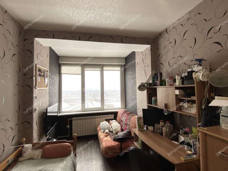 трёхкомнатная квартира на Студенческой улице дом 12