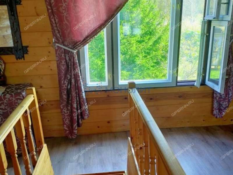 дом на Центральной улице село Спасское