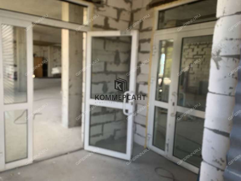 здание под офис, торговую площадь на Народной улице