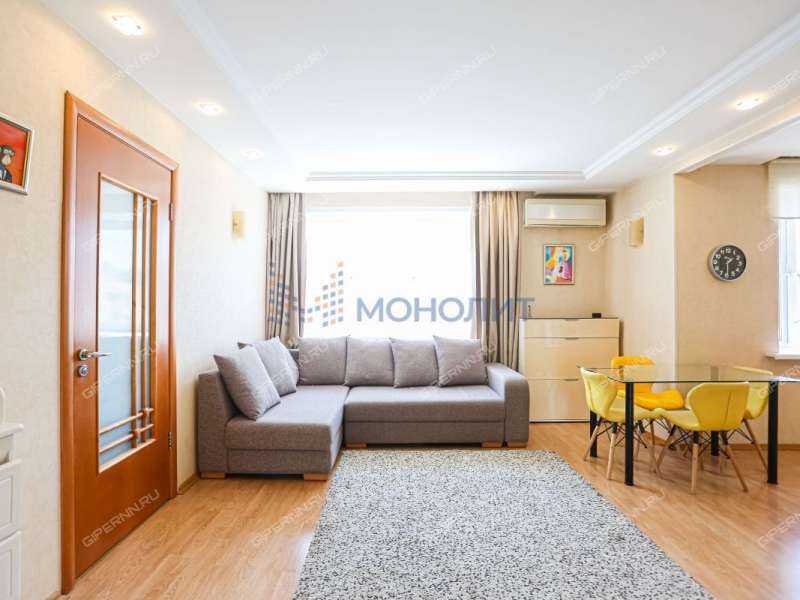 трёхкомнатная квартира на улице Генкиной дом 82