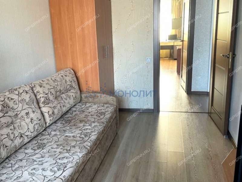 трёхкомнатная квартира на улице Героя Самочкина дом 13