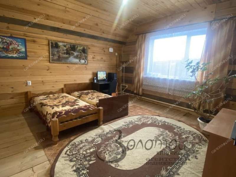 дом на Рождественская село Рождествено