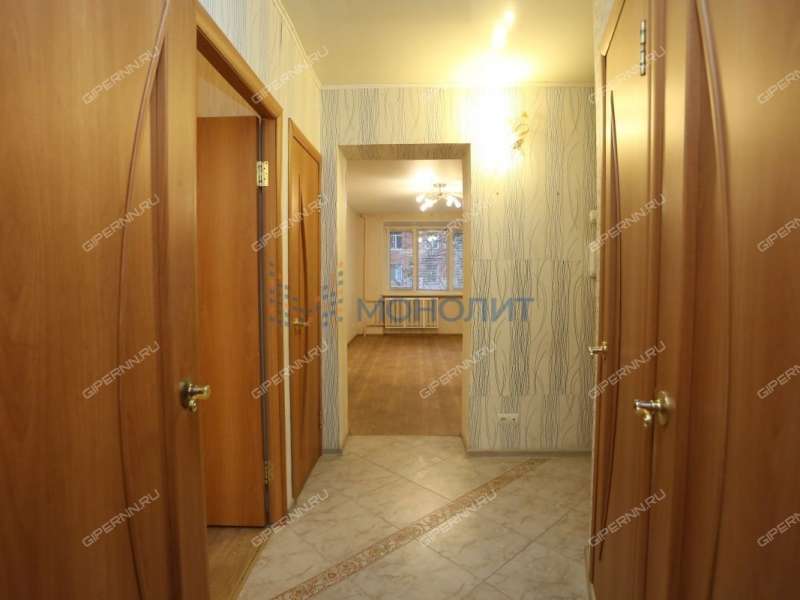 трёхкомнатная квартира на улице Бурденко дом 18