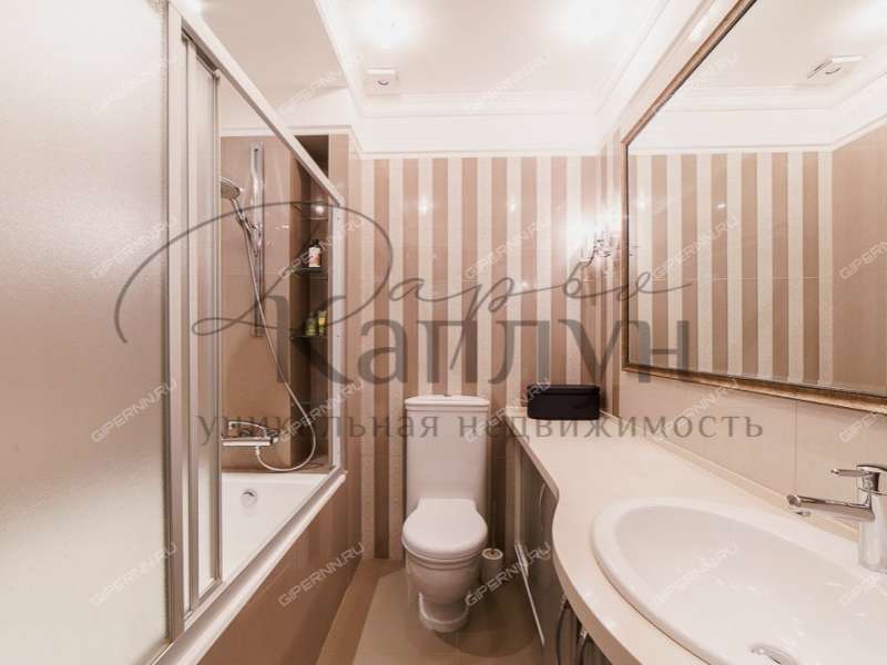 трёхкомнатная квартира на улице Коминтерна дом 139