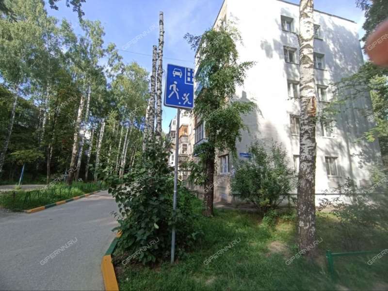 двухкомнатная квартира на улице Военных Комиссаров дом 3