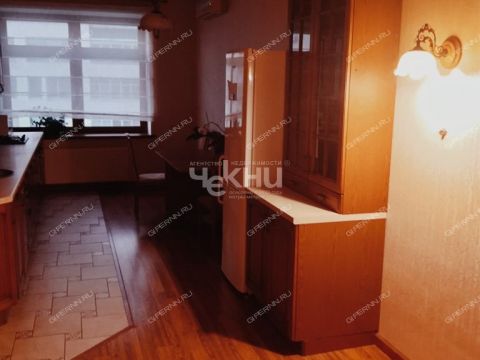 6-komnatnaya-sezd-pochtovyy-d-15a фото