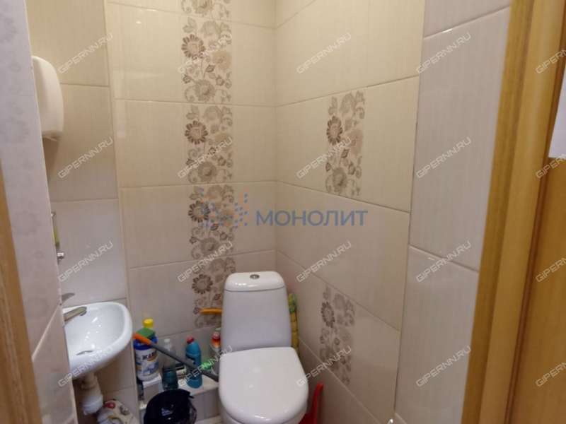 помещение под офис, торговую площадь на улице Богдановича