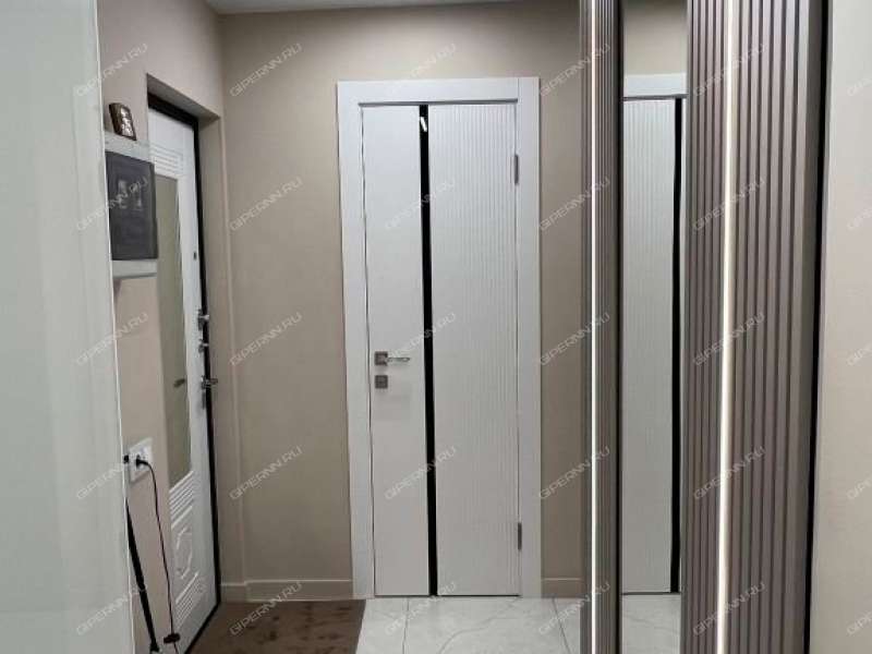 трёхкомнатная квартира на улице Адмирала Макарова дом 5 к2