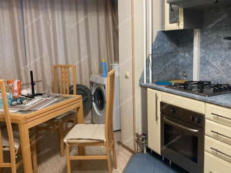 трёхкомнатная квартира на Союзном проспекте дом 18