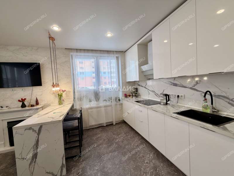 двухкомнатная квартира на улице Героя Советского Союза Аристархова дом 1