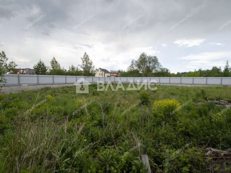 здание под офис, торговую площадь на Полевой улице