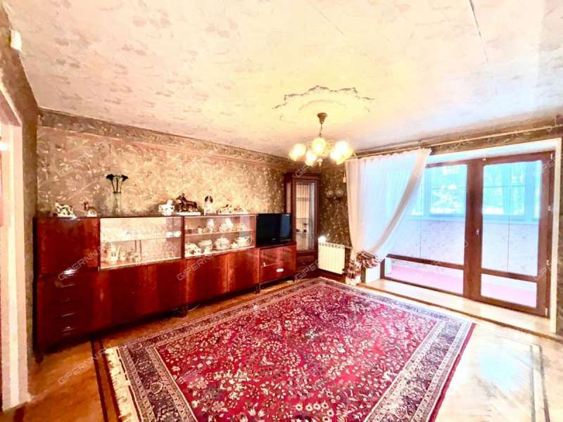 четырёхкомнатная квартира на улице Сурикова дом 16А