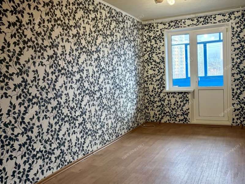 трёхкомнатная квартира на улице Героя Шнитникова дом 8