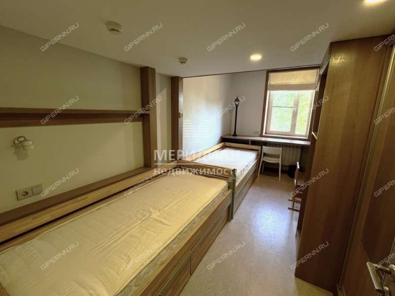 здание под коммерческую недвижимость на Альпийская село Шава