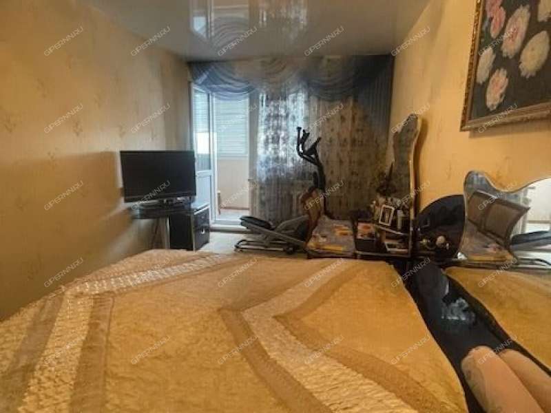 трёхкомнатная квартира на проспекте Ильича дом 39  к2