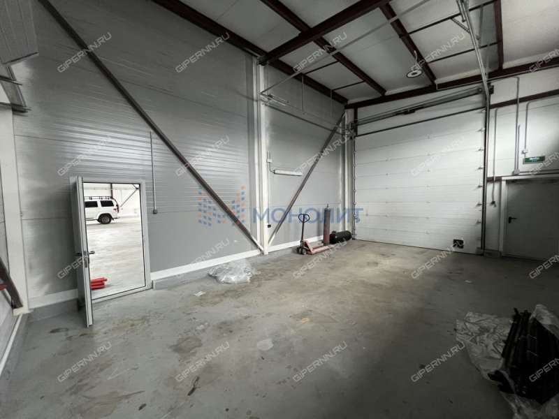 помещение под склад, производственную площадь на Зеленхозовской улице