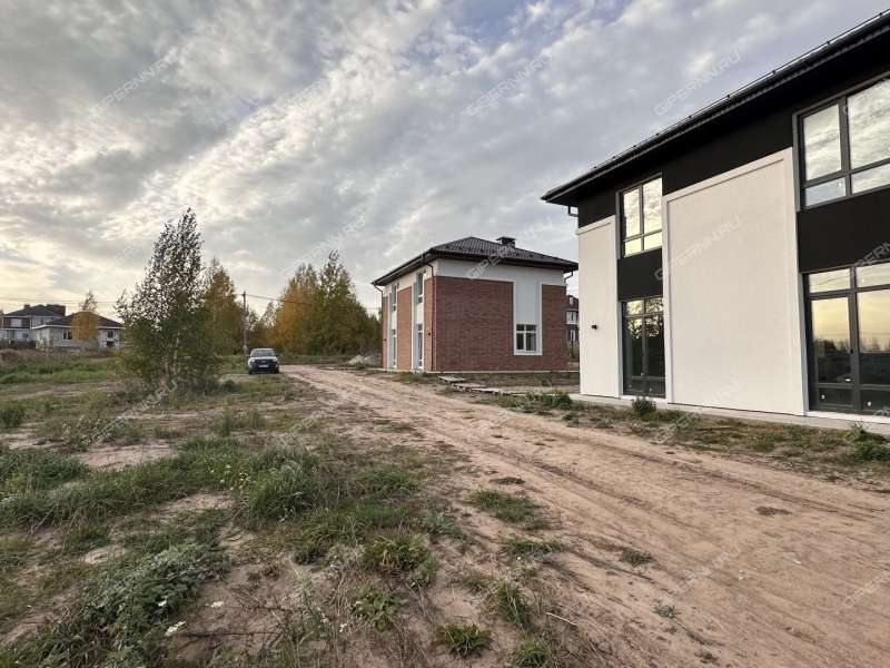 дом на Радужная ул. село Безводное