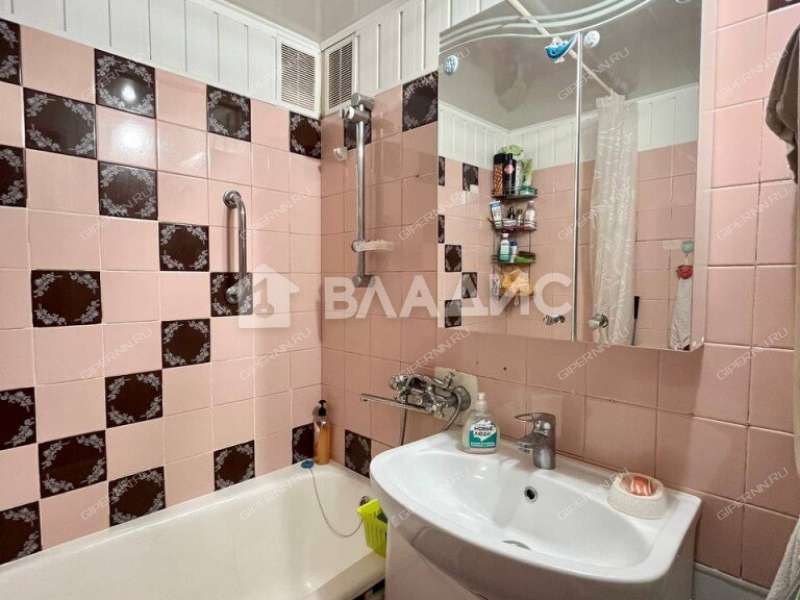 двухкомнатная квартира на улице Циолковского дом 7